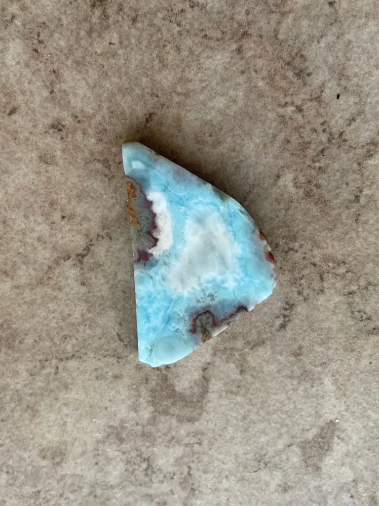 Mazeylotus | Hematite crystal