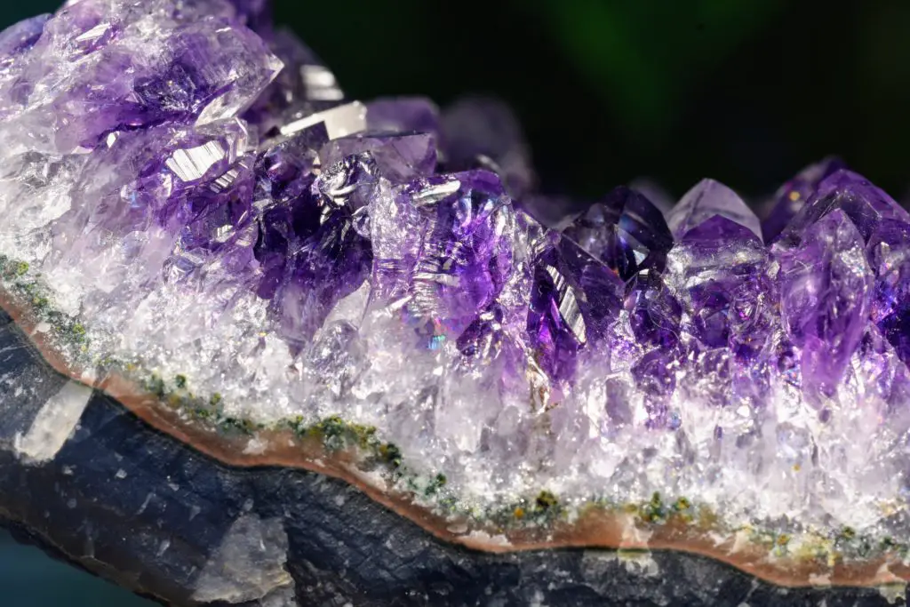 How To Use Crystals For Beginners? All You Need to Know